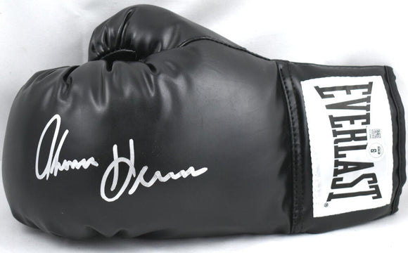 Tommy Hearns Autographed Black Everlast Boxing Glove *Left - Beckett W Hologram *Silver Image 1