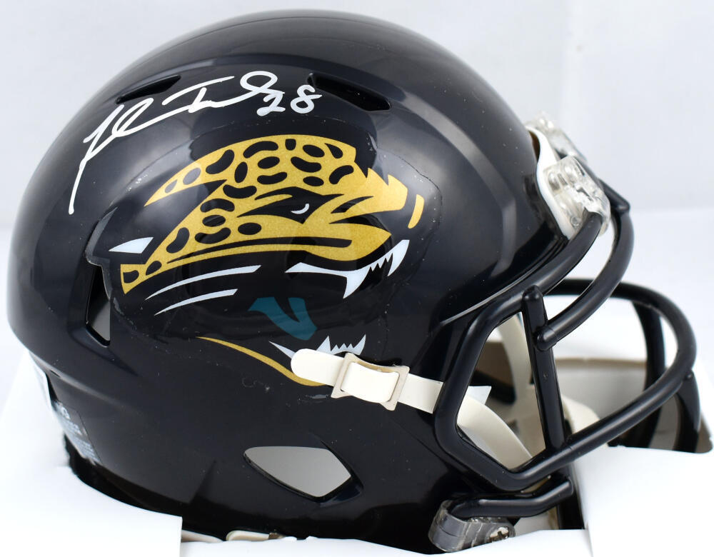 Jacksonville jaguars mini helmet with Fred Taylor outlet autograph with case