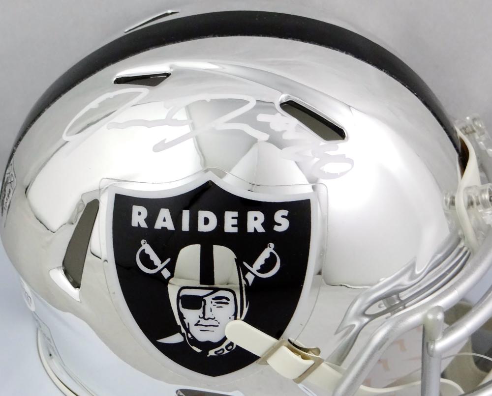 Josh Jacobs Autographed Oakland Raiders Chrome Mini Helmet- Beckett W – The  Jersey Source