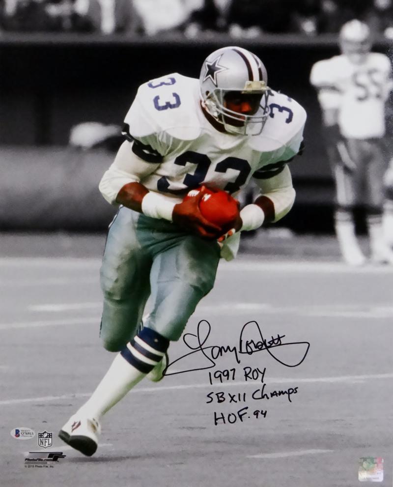 Tony Dorsett Autographed Dallas Cowboys 16x20 PF BW Spotlight Photo w/ –  The Jersey Source