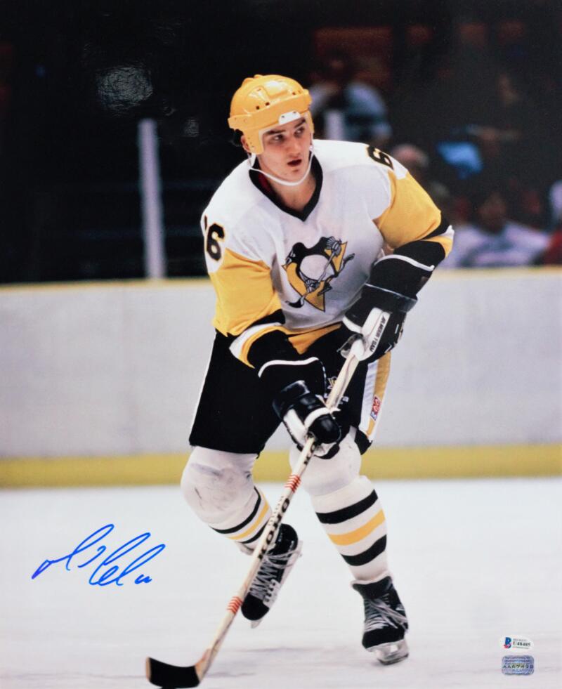 Mario Lemieux of the Pittsburgh Penguins skates against the