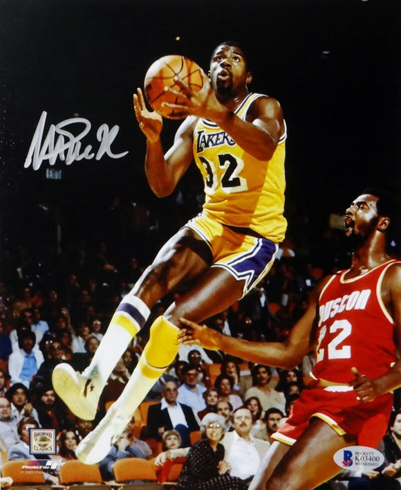 Magic Johnson Autographed LA Lakers 8x10 Vs Rockets Photo - Beckett W Auth *Silver