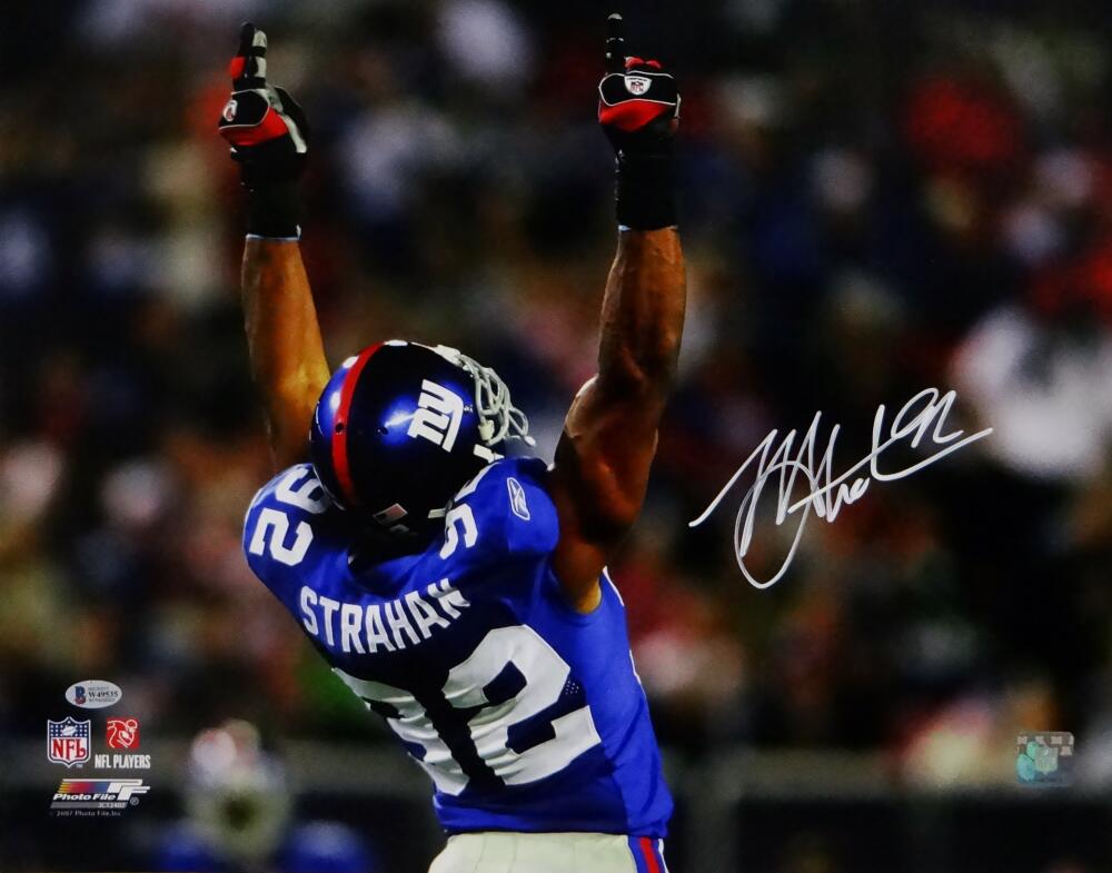 Michael Strahan Signed NY Giants 8x10 PF Pointing Up Photo-Beckett Aut –  The Jersey Source