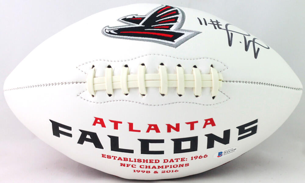 Julio Jones Autographed Atlanta Falcons Logo Football - Beckett W Auth –  The Jersey Source