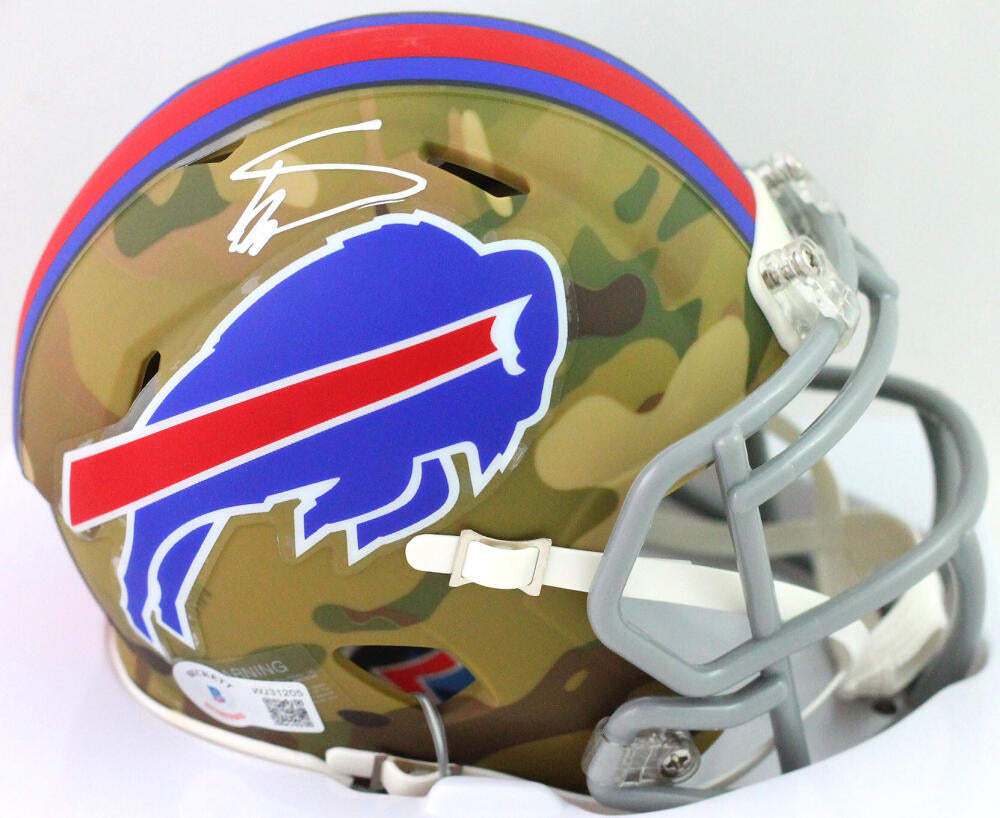 Stefon Diggs Autographed Buffalo Bills Camo Mini Helmet- Beckett W Hol –  The Jersey Source