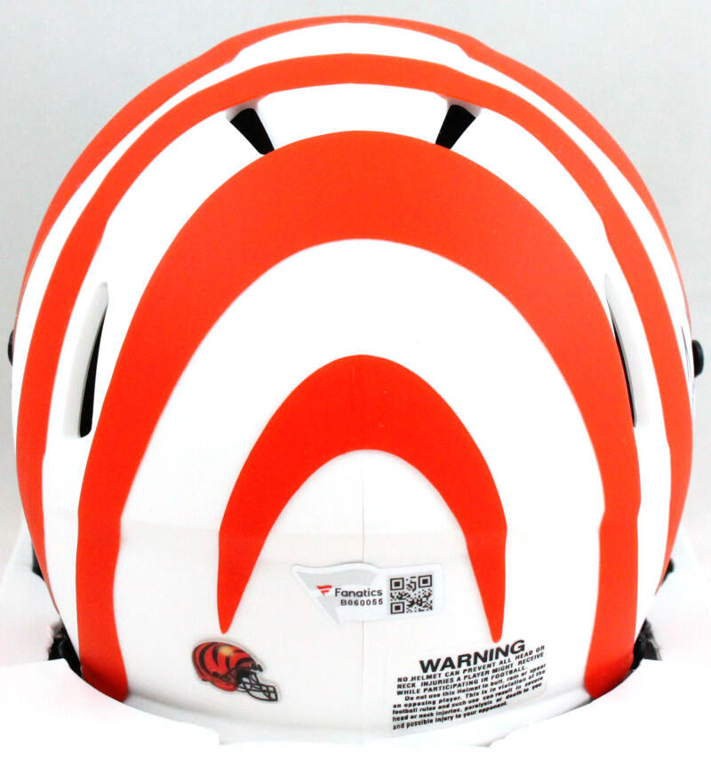 Joe Burrow Signed Cincinnati Bengals Lunar Eclipse White Matte Riddell  Speed Mini Helmet (Fanatics) – Schwartz Sports Memorabilia