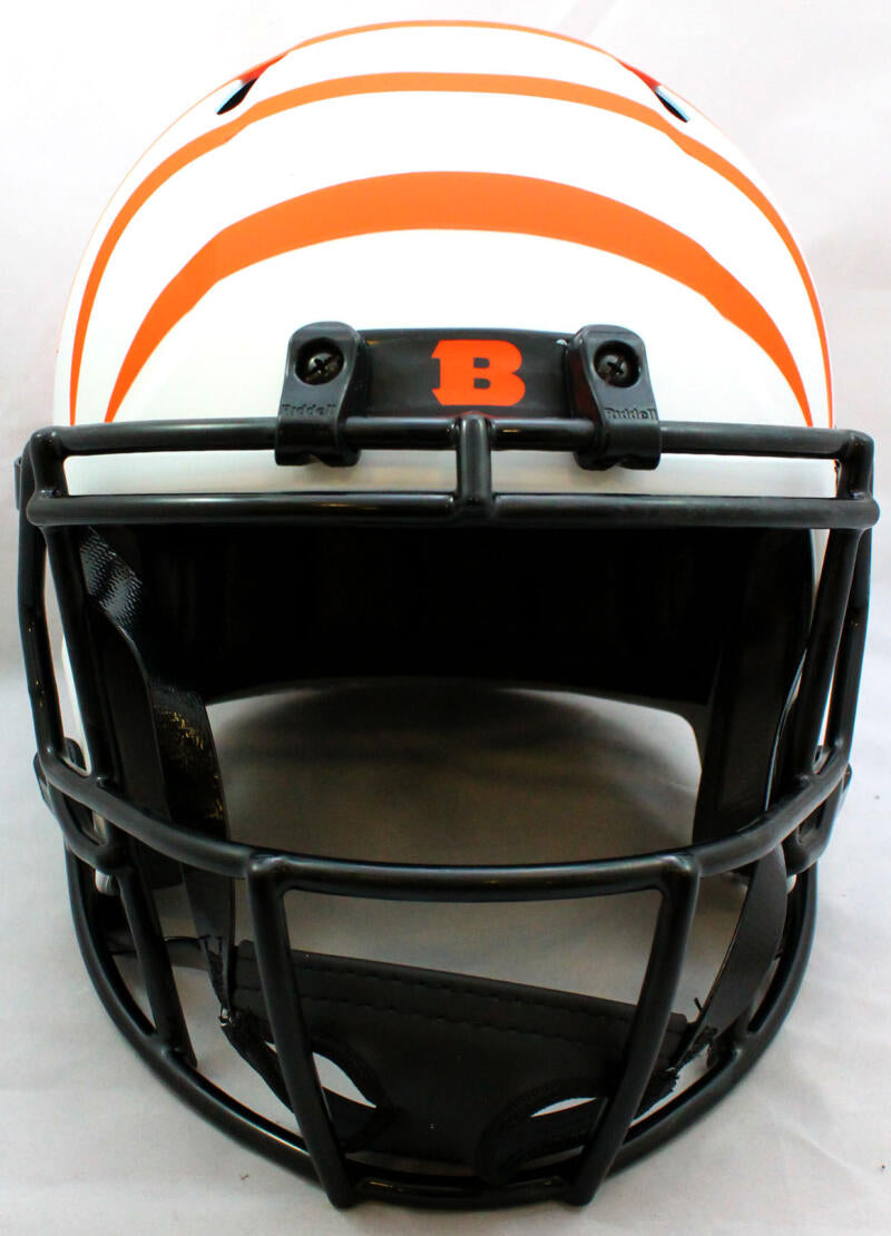 Tee Higgins Autographed Cincinnati Bengals F/S Speed Helmet - Beckett – The  Jersey Source