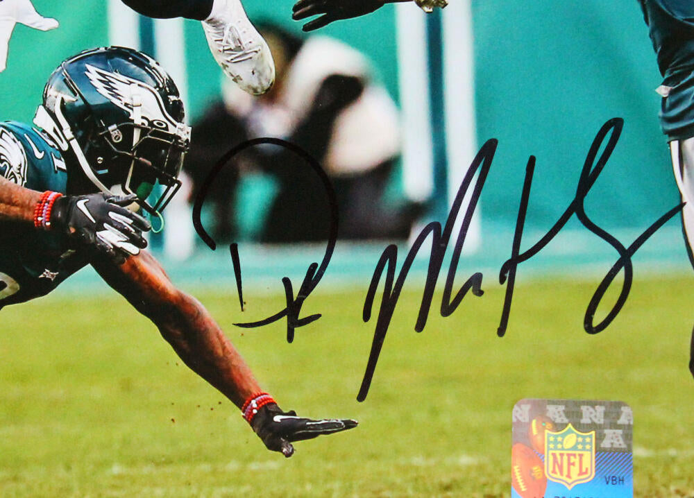 DK Metcalf Autographed Seattle Seahawks 8x10 v. Eagles FP Photo-Beckett W  Hologram