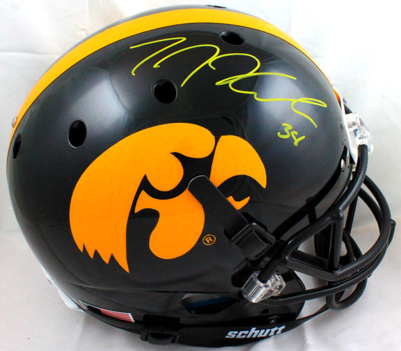 TJ Hockenson Autographed Iowa Hawkeyes Schutt F/S Helmet- Beckett W Hologram *Yellow