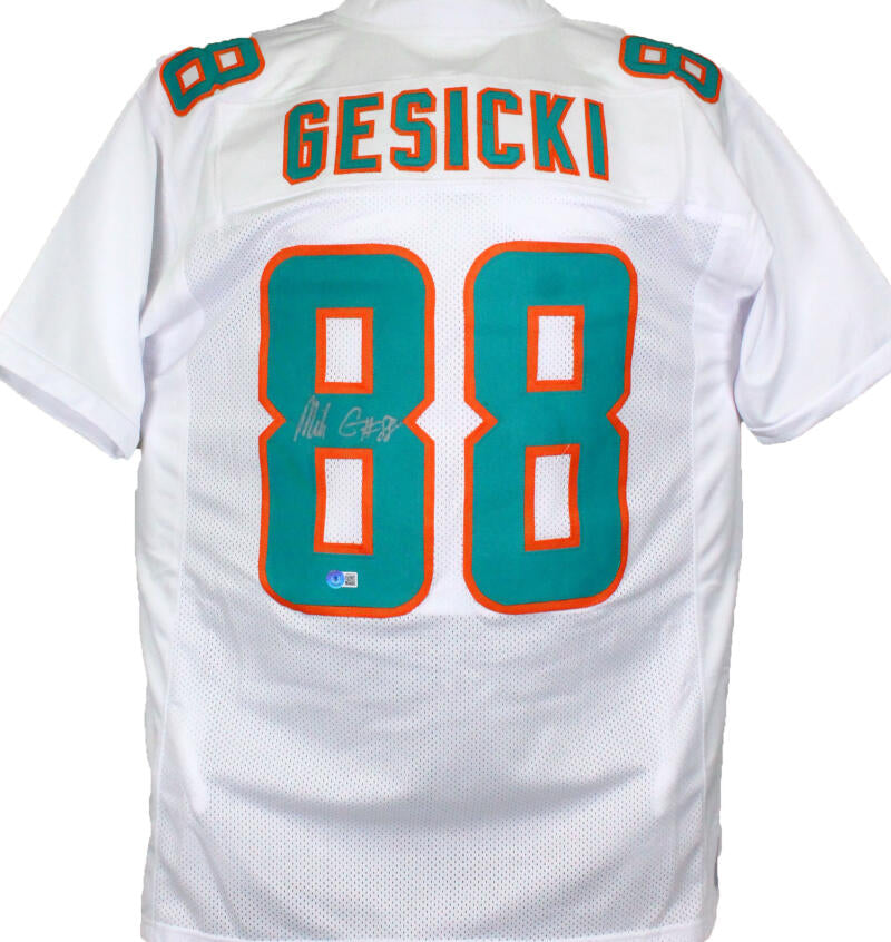 Odell Beckham Jr. Autographed White Pro Style Jersey-Beckett W Hologra –  The Jersey Source