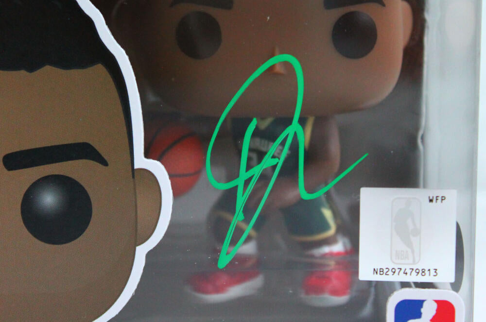 Giannis Antetokounmpo Signed Milwaukee Bucks Funko Pop Figurine  #45-BeckettWHolo