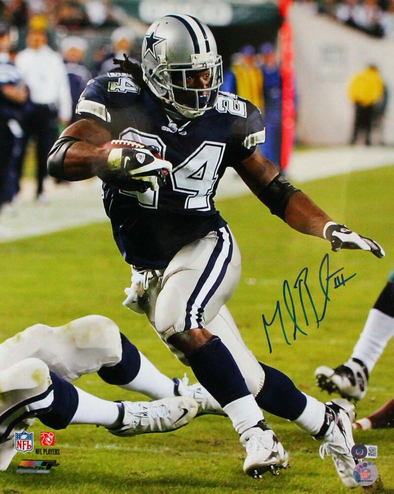Marion Barber Autographed Dallas Cowboys 16x20 Running Blue Jsy