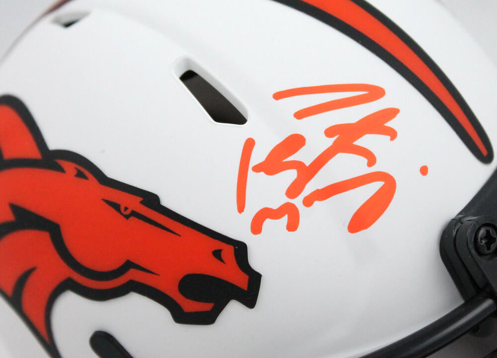 Peyton Manning Signed Denver Broncos Commemorative Mini Helmet FAN 32330 –  Denver Autographs