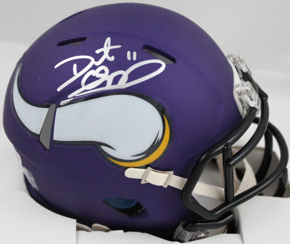 Daunte Culpepper Autographed Vikings Throwback Mini Helmet — Crave the Auto