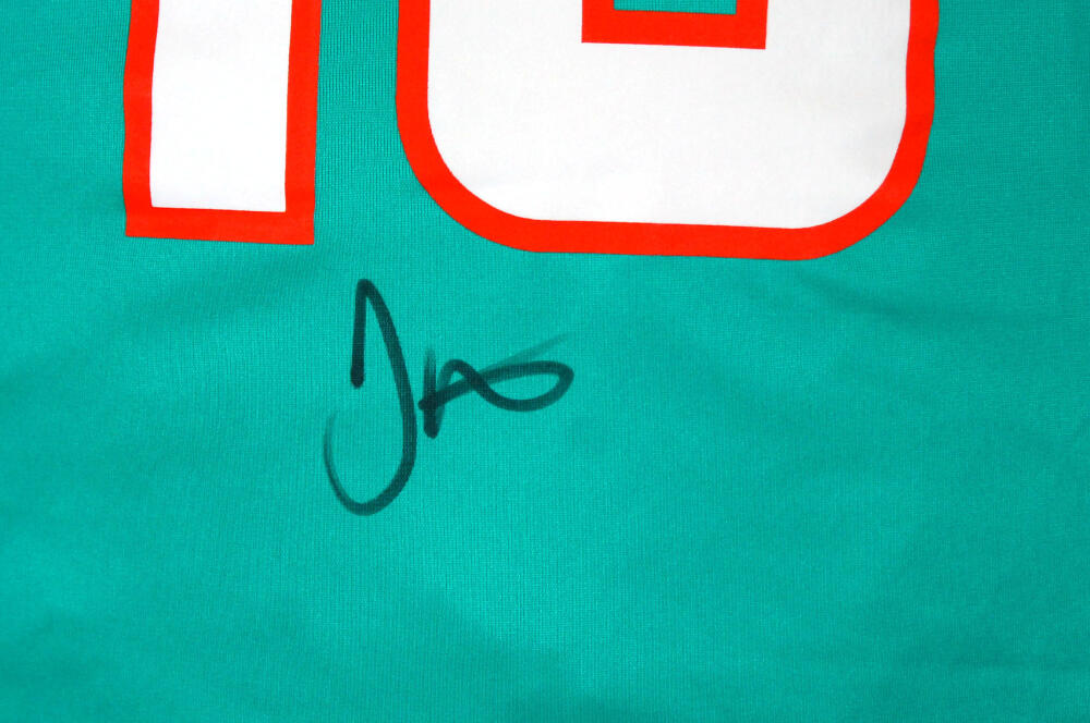 Tyreek Hill Autographed Miami Dolphins Nike Game Jersey-Beckett W Holo –  The Jersey Source