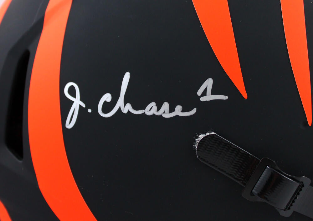 Ja'Marr Chase Autographed Cincinnati Bengals Salute to Service F/S Spe –  The Jersey Source