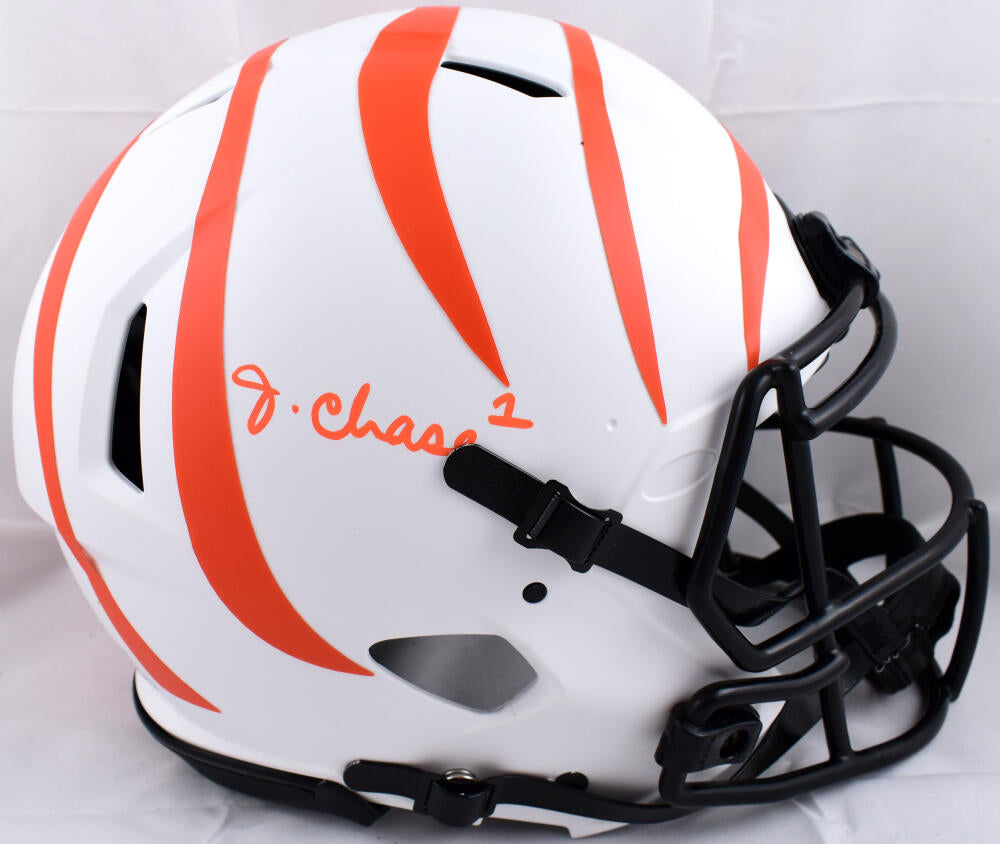 Ja'Marr Chase Cincinnati Bengals Autographed Riddell Speed Authentic Helmet