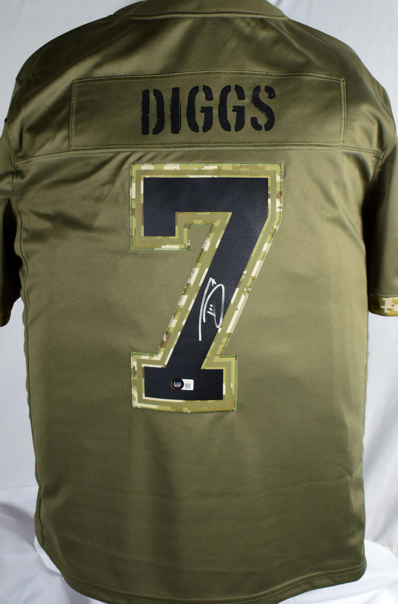 Trevon Diggs Signed Jersey (Beckett Hologram)