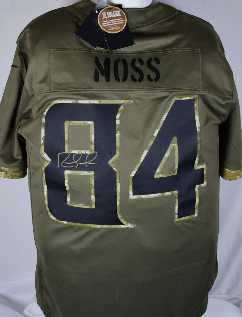 Randy Moss Autographed Vikings Nike Salute to Service Jersey- Beckett – The  Jersey Source