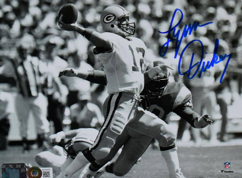 Lynn Dickey Autographed Green Bay Packers 8x10 Passing Photo