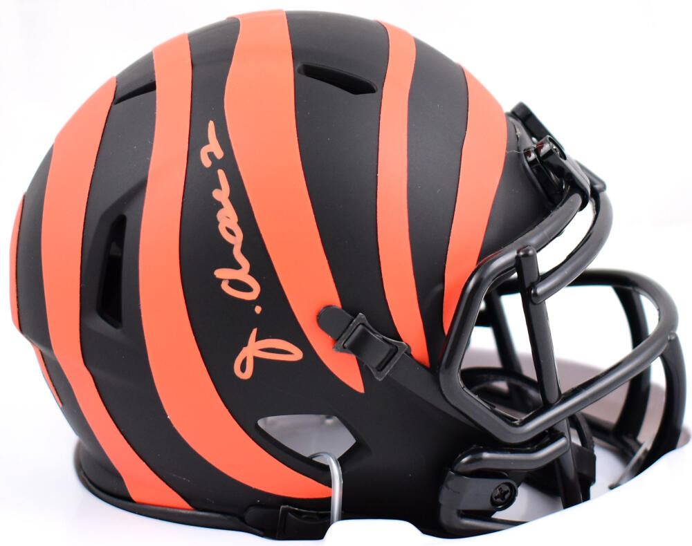 Ja'Marr Chase Autographed Cincinnati Bengals Eclipse Speed Mini Helmet –  The Jersey Source