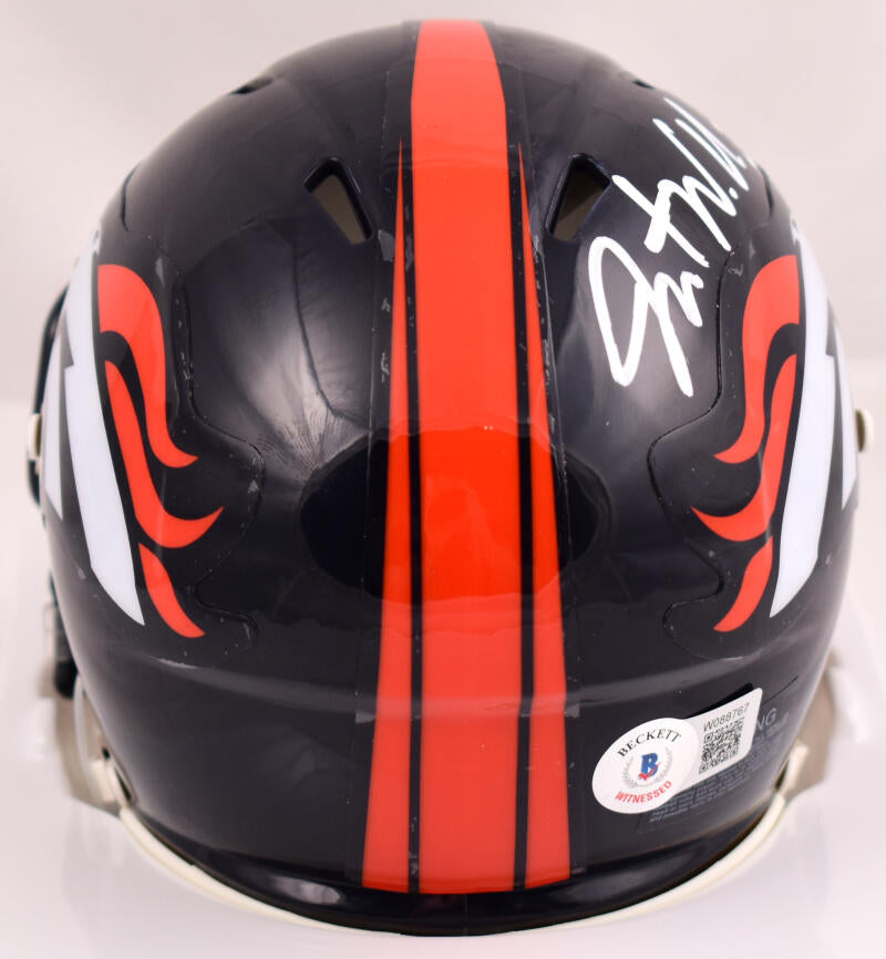 Javonte Williams Autographed Denver Broncos Speed Mini Helmet-Beckett – The  Jersey Source