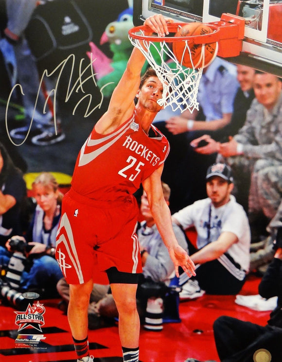 Chandler Parsons Autographed 16x20 Close Up Dunking Photo- TriStar Authenticated