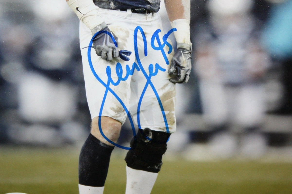 Sean Lee Signed Cowboys 8x10 Photo (JSA COA)