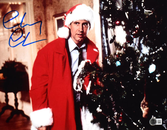 Chevy Chase Autographed 11x14 Christmas Vacation-Beckett W Hologram *Blue Image 1