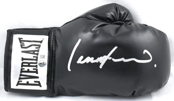 Lennox Lewis Autographed Black Everlast Boxing Glove *Right - Beckett W Hologram *Silver Image 1