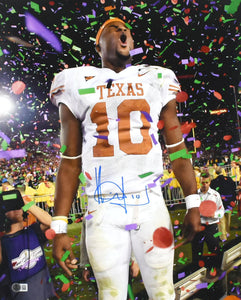 Vince Young Autographed Texas Longhorns 16x20 Confetti Photo - Beckett W Hologram *Blue Image 1