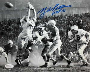 Y.A. Tittle Autographed 8x10 B&W Passing 49ers Photo- JSA Authenticated