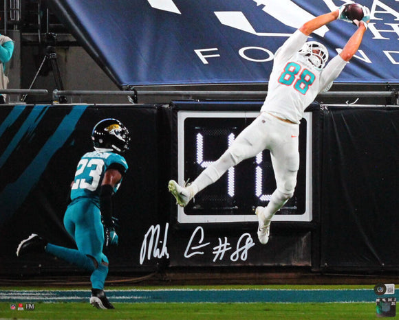 Mike Gesicki Autographed Miami Dolphins Air Catch 16x20 HM Photo- Beckett W