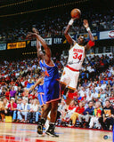 Hakeem Olajuwon Houston Autographed 16x20 PF Fade Away Jumper Photo v. Knicks- B