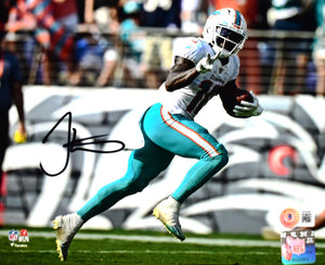 Tyreek Hill Autographed Dolphins 8X10 Peace Photo Horizontal - Beckett W Holo