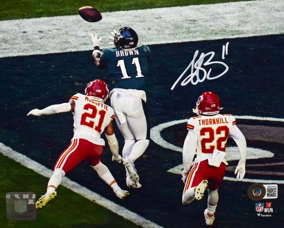 A.J. Brown Autographed Eagles 8x10 Super Bowl TD Photo-Beckett W Hologram *White