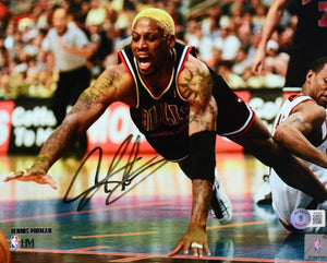 Dennis Rodman Autographed Chicago Bulls 8x10 Diving Photo - Beckett W Hologram