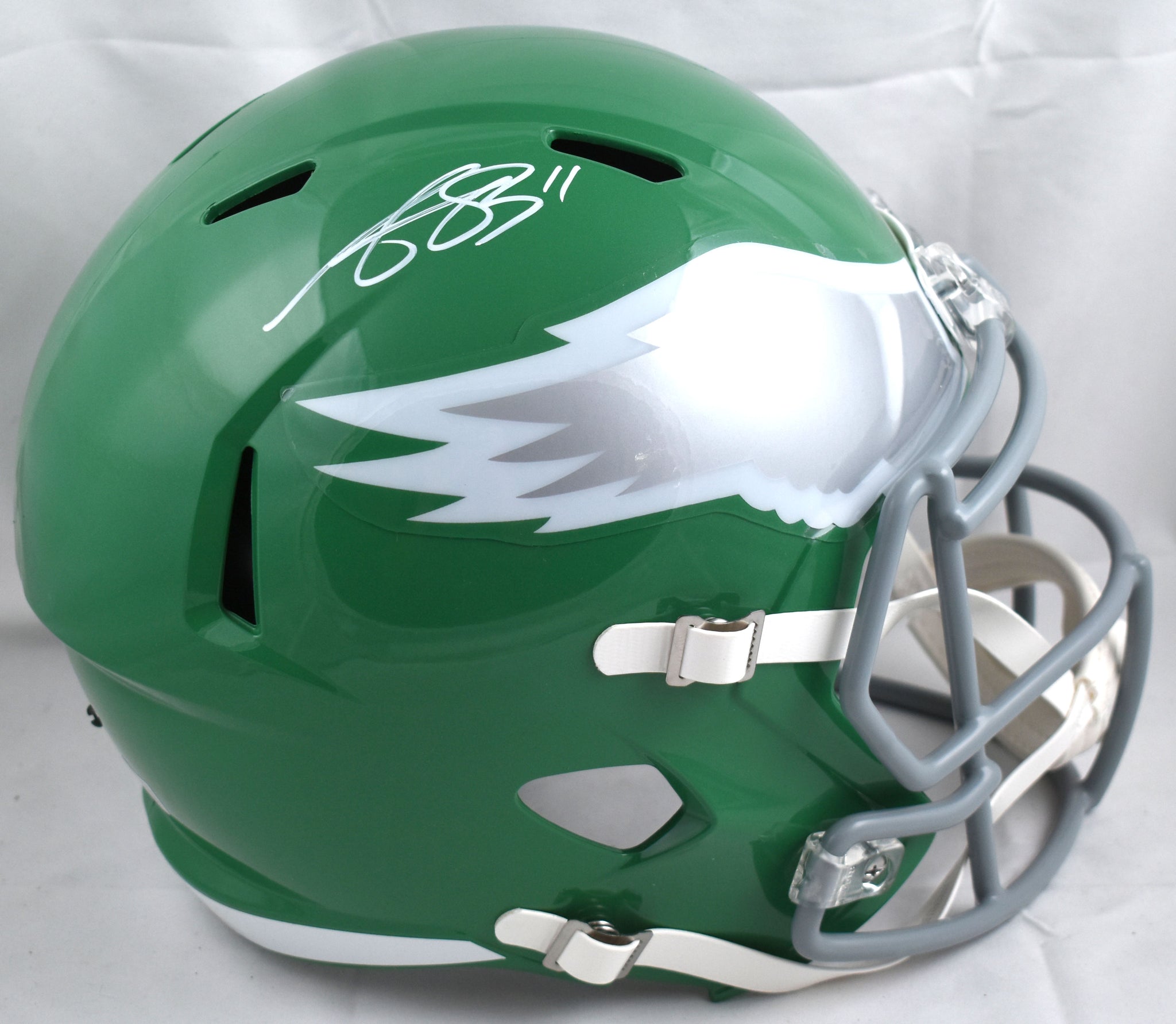 A.J. Brown Autographed Eagles F/S ALT 2023 Speed Helmet-Beckett W Holo – The Jersey Source