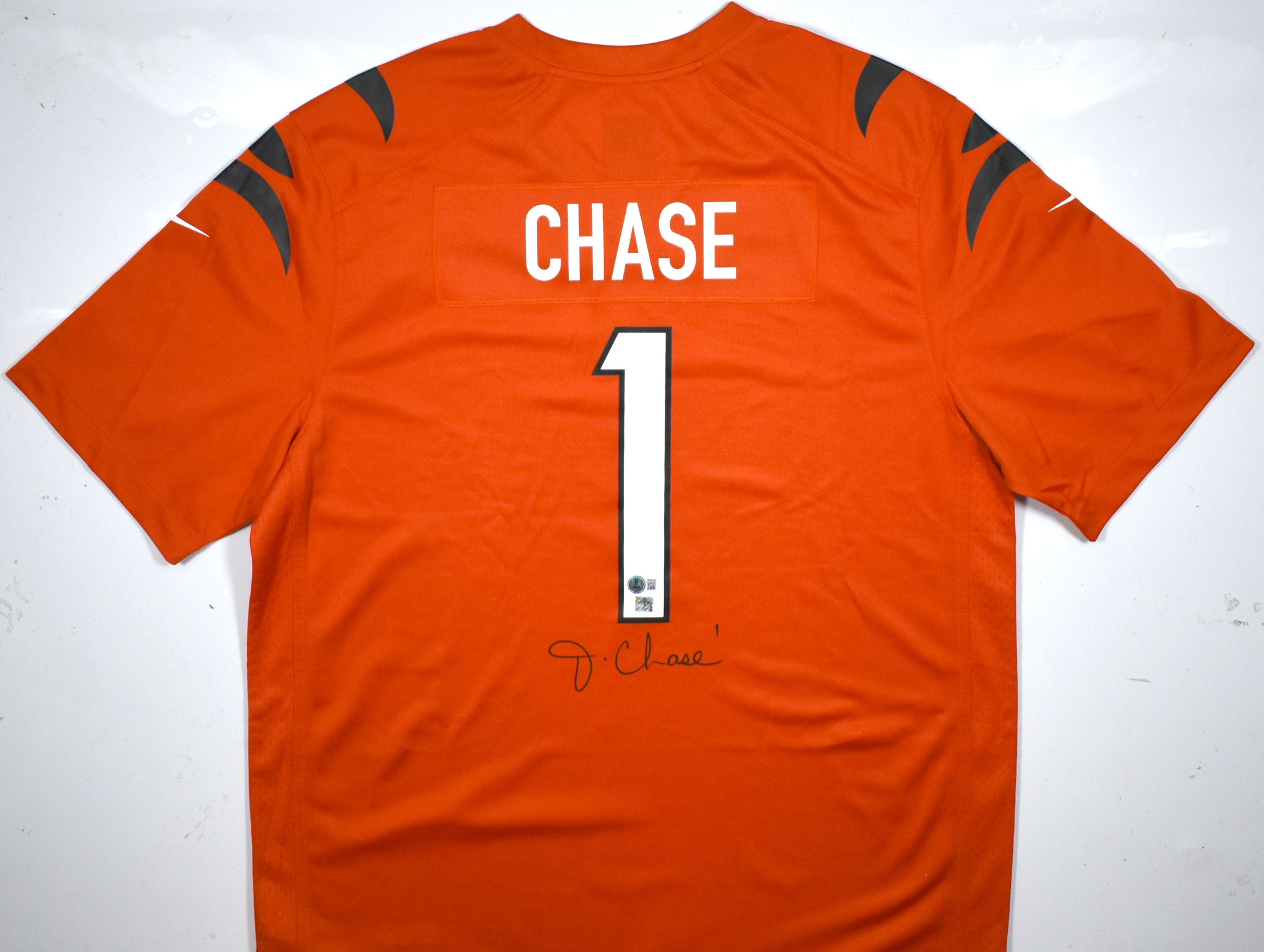 Ja'Marr Chase Autographed Orange Nike Game Jersey - Beckett W