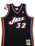 Karl Malone Signed Utah Jazz Mitchell & Ness Black Jersey- Beckett W Hologram