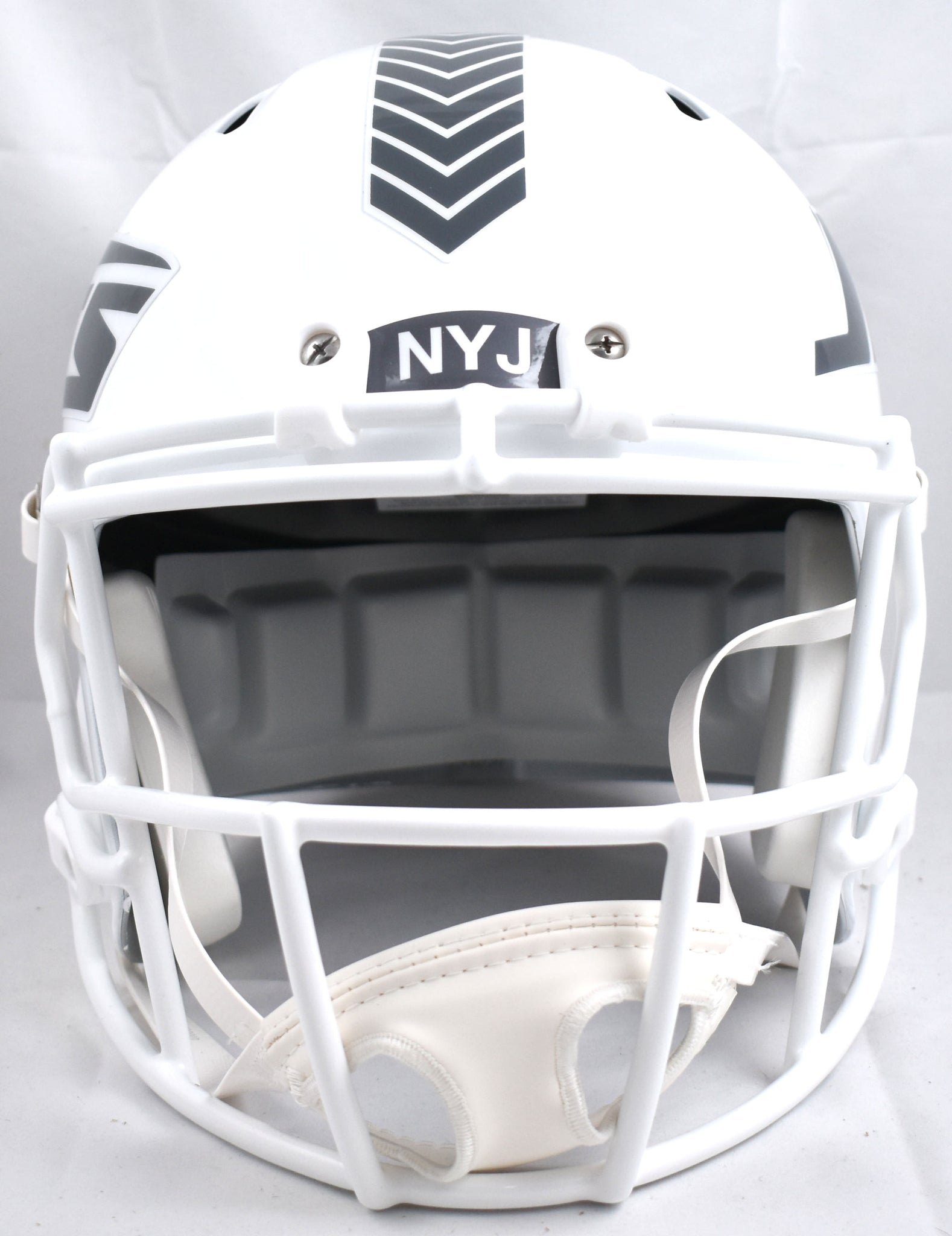 Davante Adams Signed New York Jets Salute 2024 F/S Speed Helmet Davante Adams Signed New York Jets Salute 2024 F/S Speed Helmet