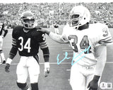 Earl Campbell Autographed Oilers 8x10 B/W Payton Photo - Beckett W Holo *Blue