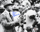 Roger Staubach Autographed Dallas Cowboys 8x10 B/W Photo - Beckett W Hologram