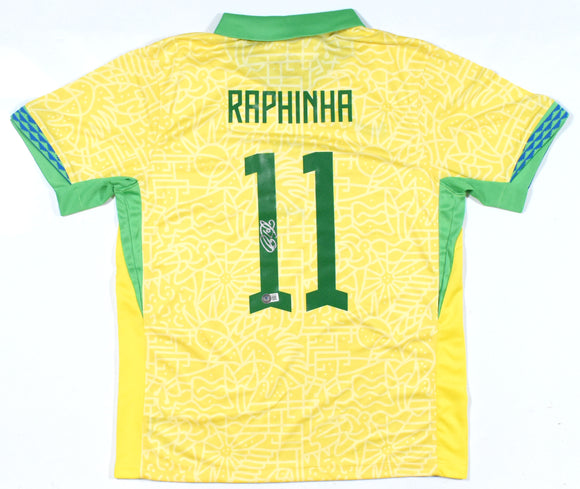 Raphinha Autographed Brazil Home Soccer Jersey #11 - Beckett Hologram *L