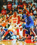 Hakeem Olajuwon Houston Rockets Autographed 16x20 Post Up Photo- JSA W *Silver