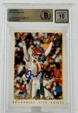 1995 Topps #420 Joe Montana Auto Kansas City Chiefs BAS Autograph 10