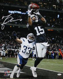 Michael Crabtree Signed Raiders 16x20 Catch vs Chargers PF Photo- JSA W Auth