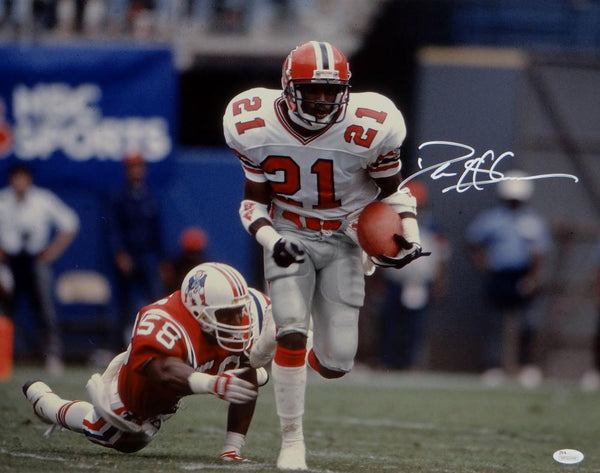 Deion Sanders Atlanta Falcons Autographed 16 x 20 Backpedaling Photo –  Super Sports Center