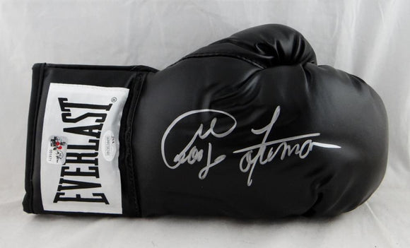 George Foreman Autographed Black Everlast Boxing Glove - JSA W Auth/Holo