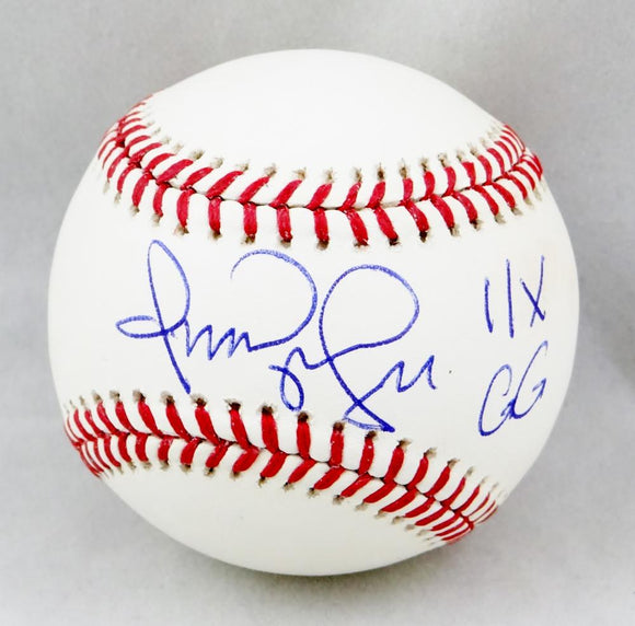 Omar Vizquel Autographed Rawlings OML Baseball w/11x GG - Beckett Auth *Blue